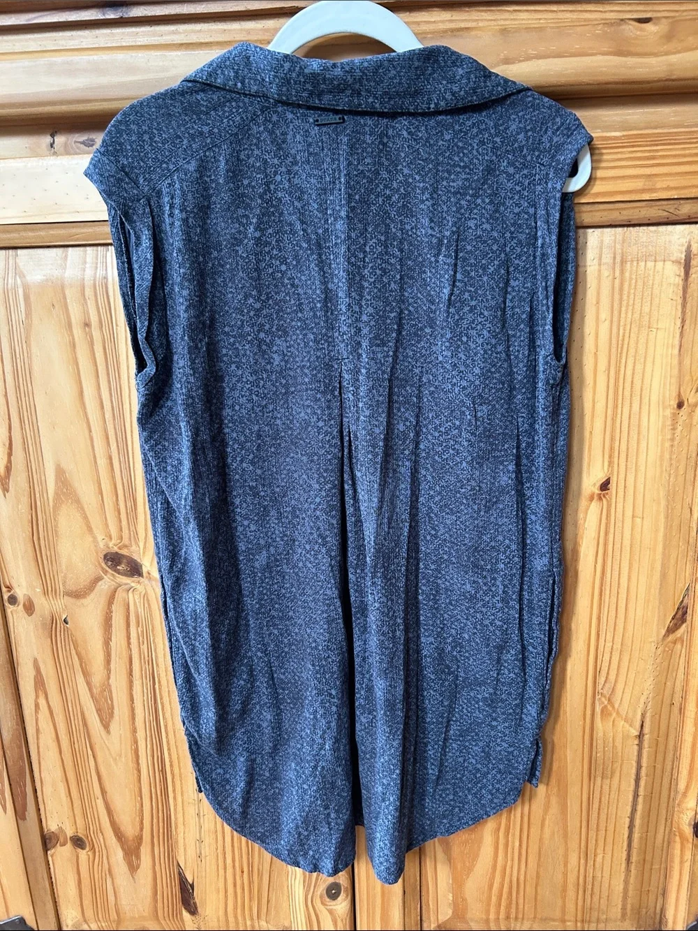 Prana Anini High Low Tunic Top Blue Geometric Pattern V-Neck Relaxed Fit - Picture 6 of 7